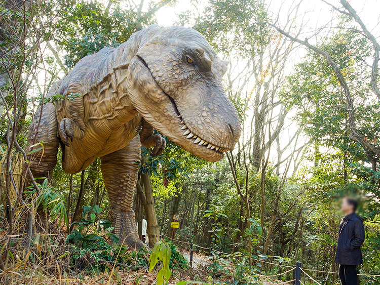 大高緑地にオープンしたアトラクション『ディノアドベンチャー名古屋