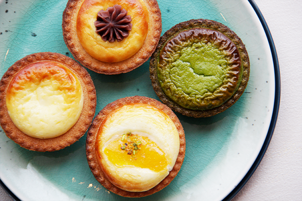 チーズタルトページです҉*\( * ॑˘ ॑* ) 魔法のチーズタルト4個入り かにわしタルト