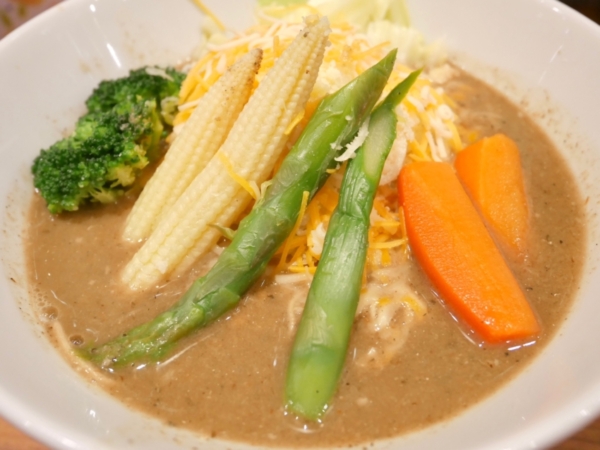 ぬるまやらーめん　2点。 名駅で大人気の煮干しラーメン『にぼしらーめん88』の新店舗が