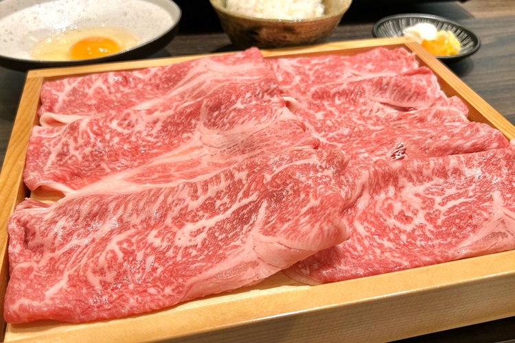 すきやき 1人でも楽しめる破格の黒毛和牛すき焼き専門店『すきやきやきす』桜山