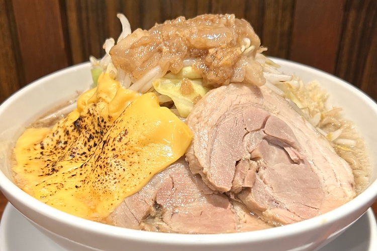二郎系ラーメン店『あの頃に見た青は』名古屋駅西にオープン
