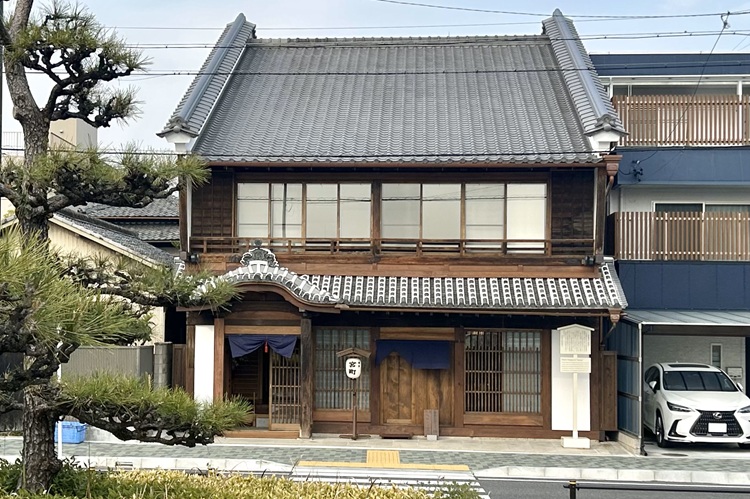 旧旅籠屋を改装した大正ロマン感じる喫茶店『喫茶 宮町』熱田区・神戸