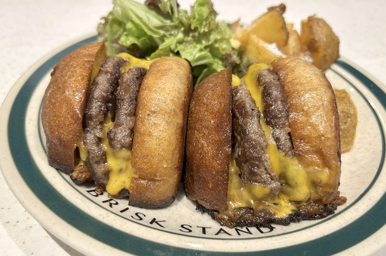 話題沸騰のハンバーガー専門店『BRISK STAND』名古屋初店舗が栄に9月21