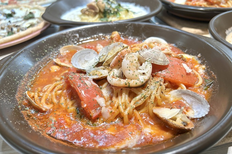 LAGOSTINA パスタ鍋 ステンレス 18/10 イタリア ラゴスティーナ パスタパン パスタイオーラ・ピュウ パスタロボ 札幌市手稲区 土鍋パスタ＆ローマピッツァのカジュアルイタリアン『ピエーノ