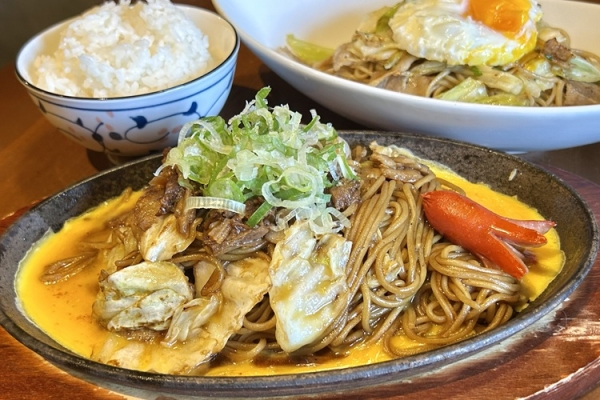 丸の内に移転オープン『焼きそばA(エース)』で大盛り無料の鉄板